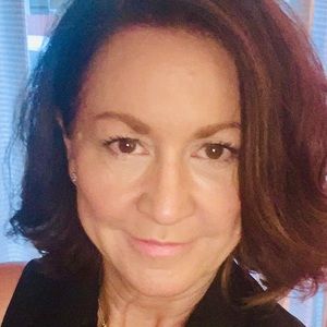 Meet your Posher, Jeannette